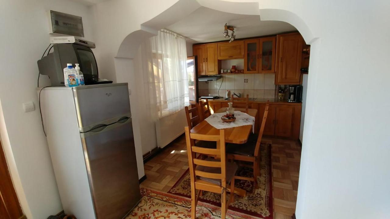 Casa Darius Villa Novaci-Străini Eksteriør bilde