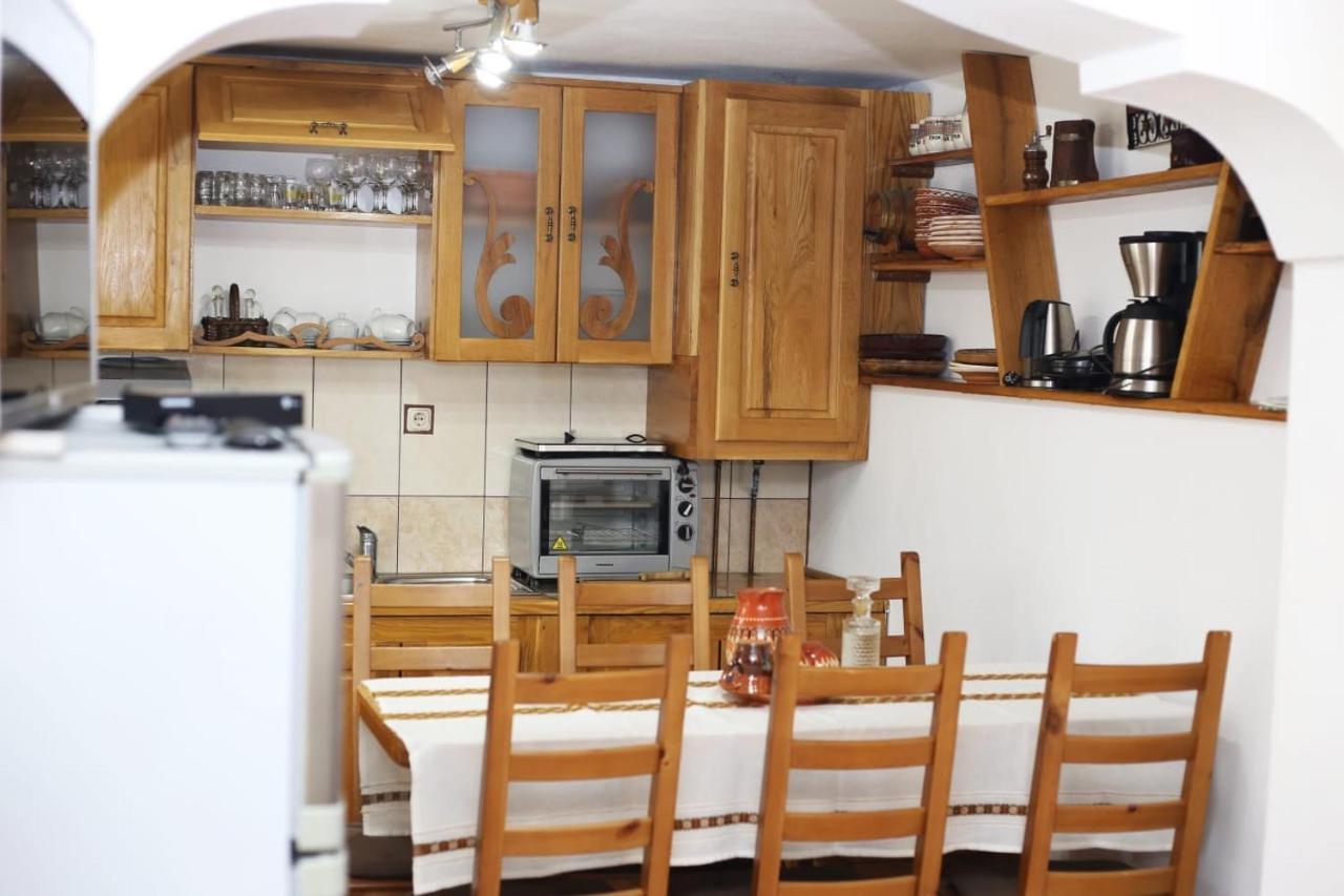 Casa Darius Villa Novaci-Străini Eksteriør bilde