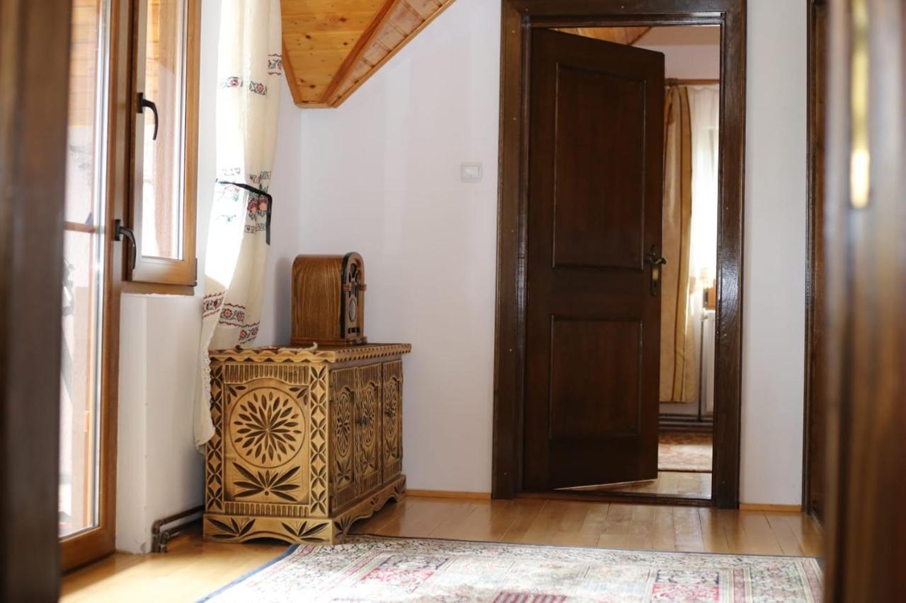 Casa Darius Villa Novaci-Străini Eksteriør bilde